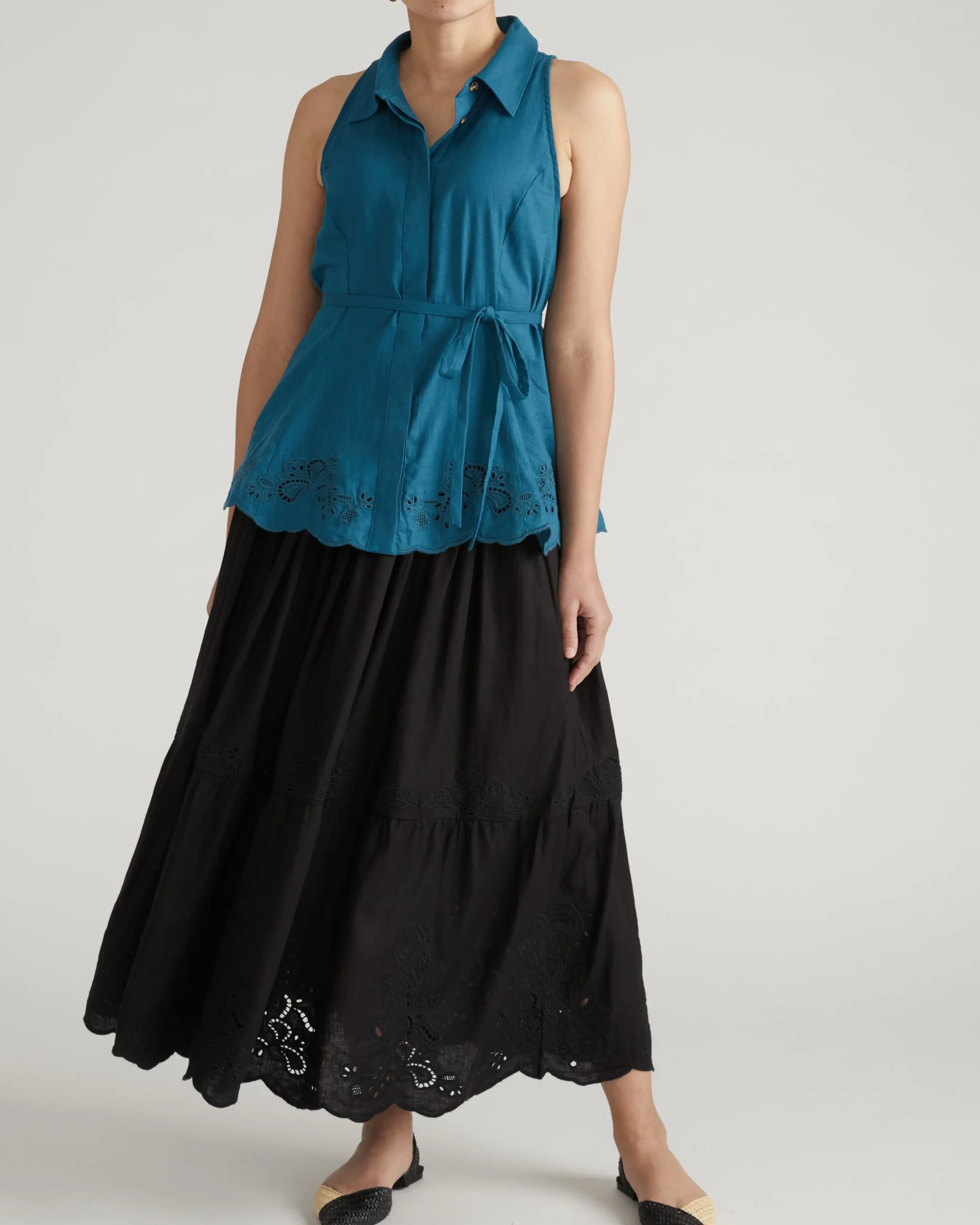 Adelaide Embroidered Sleeveless Linen Blend Shirt Ink Blue