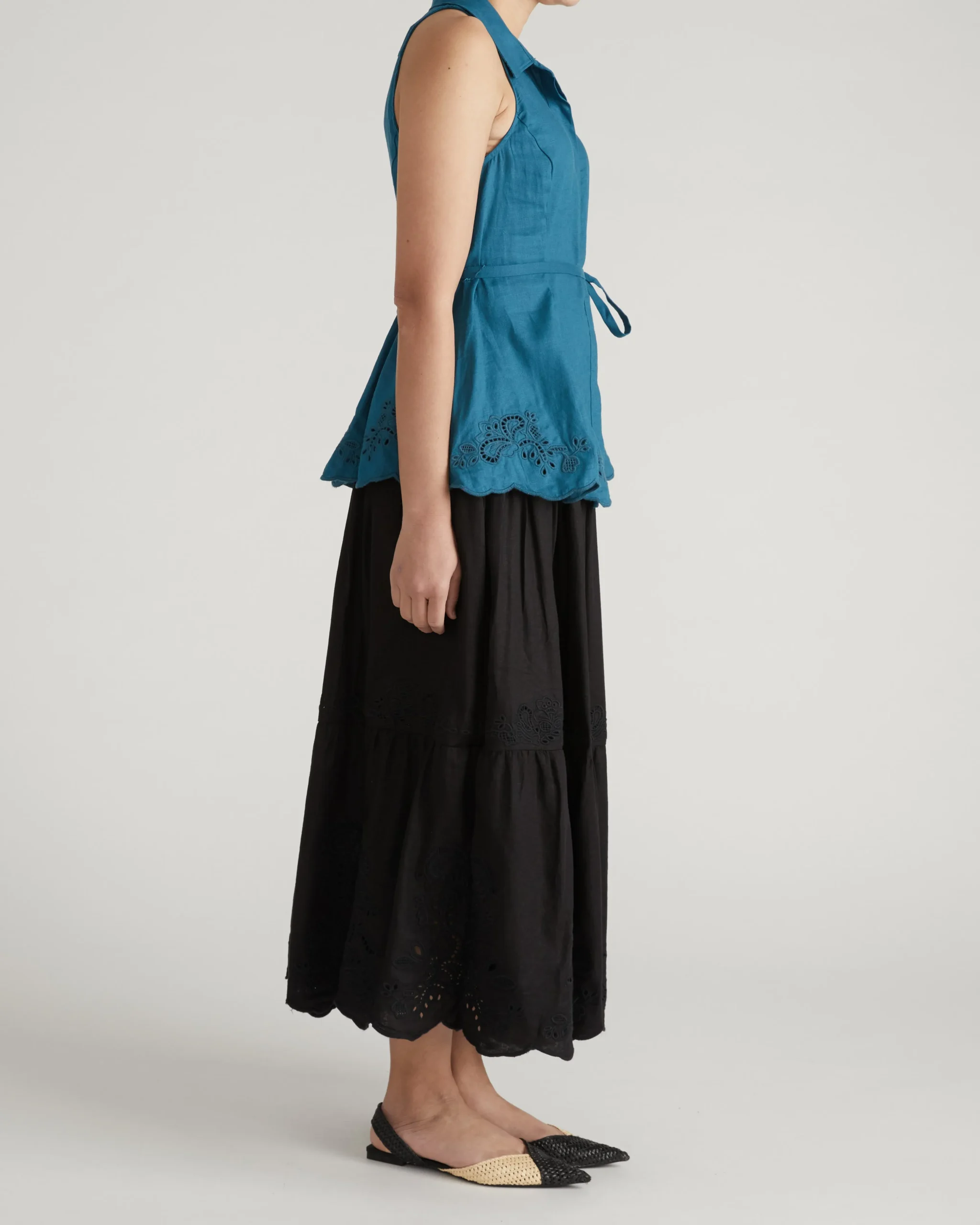 Adelaide Embroidered Sleeveless Linen Blend Shirt Ink Blue