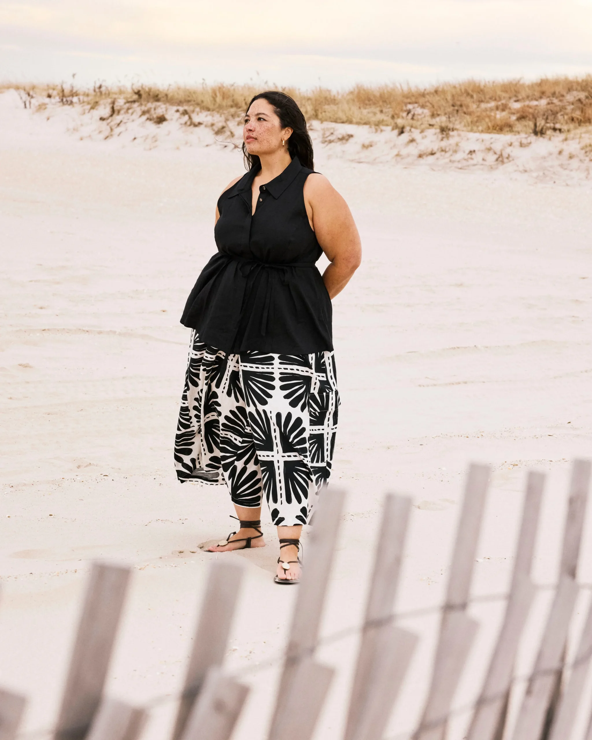 Adelaide Sleeveless Linen Blend Shirt Black