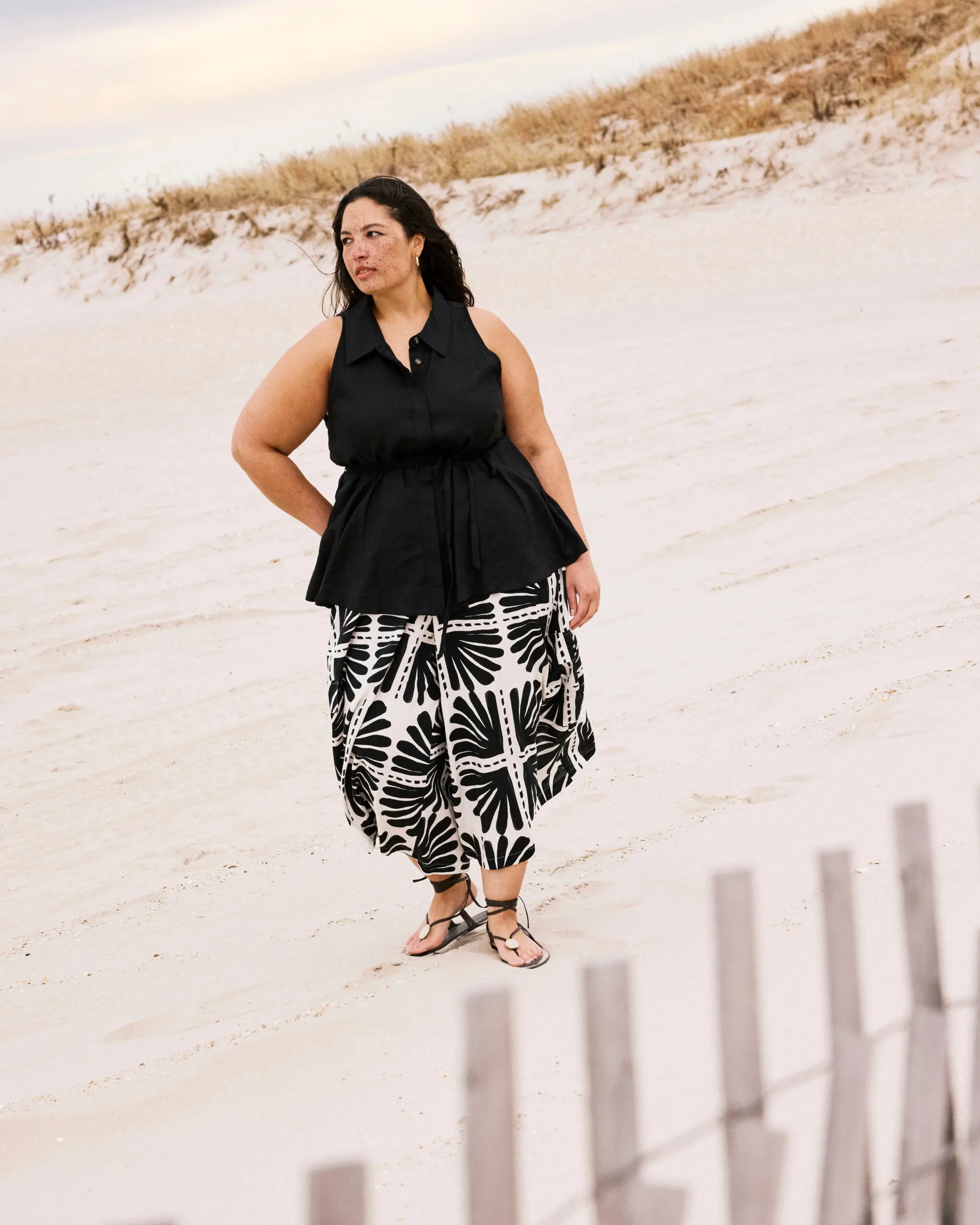 Adelaide Sleeveless Linen Blend Shirt Black