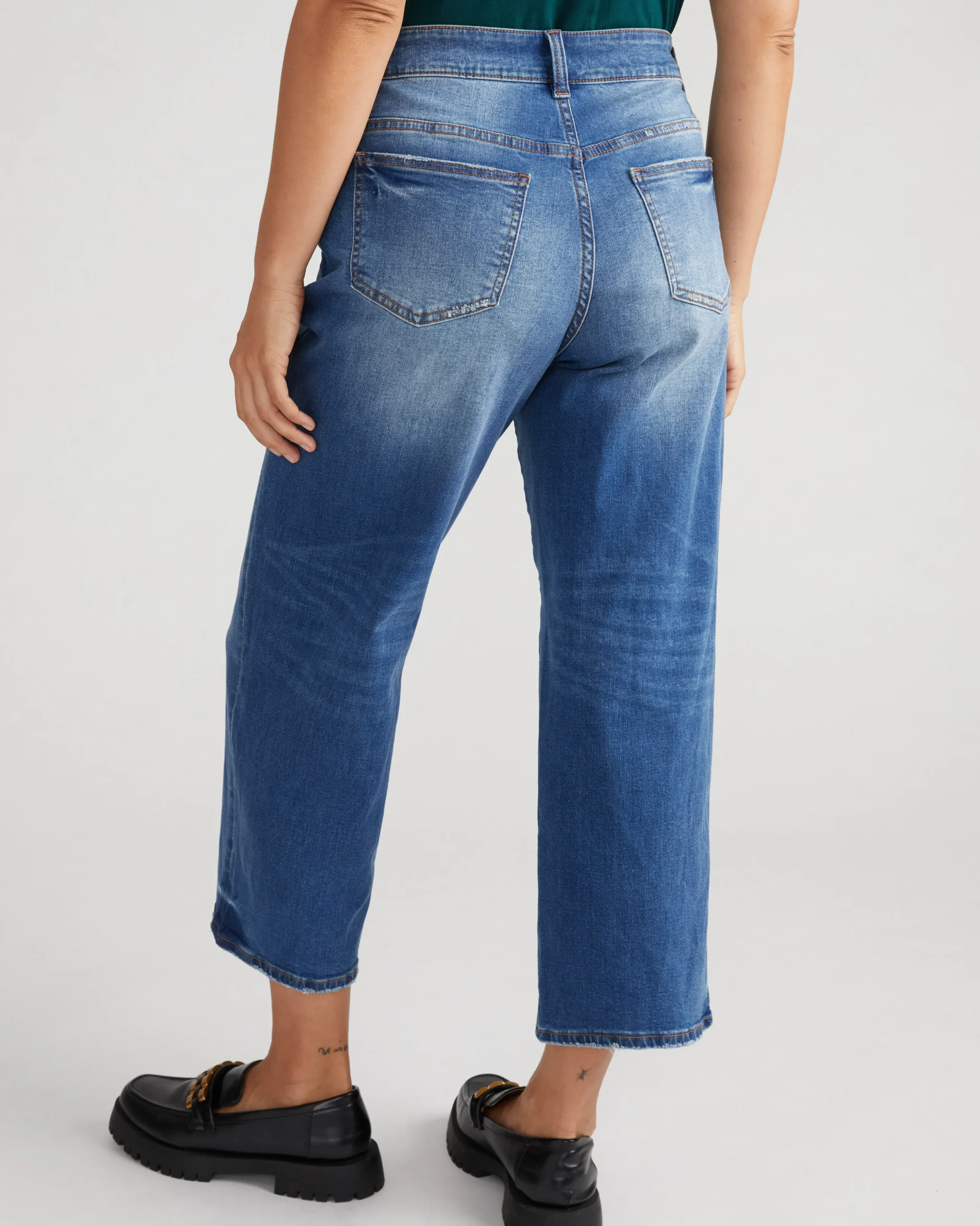 Bae Boyfriend Crop Jeans Princeton Blue