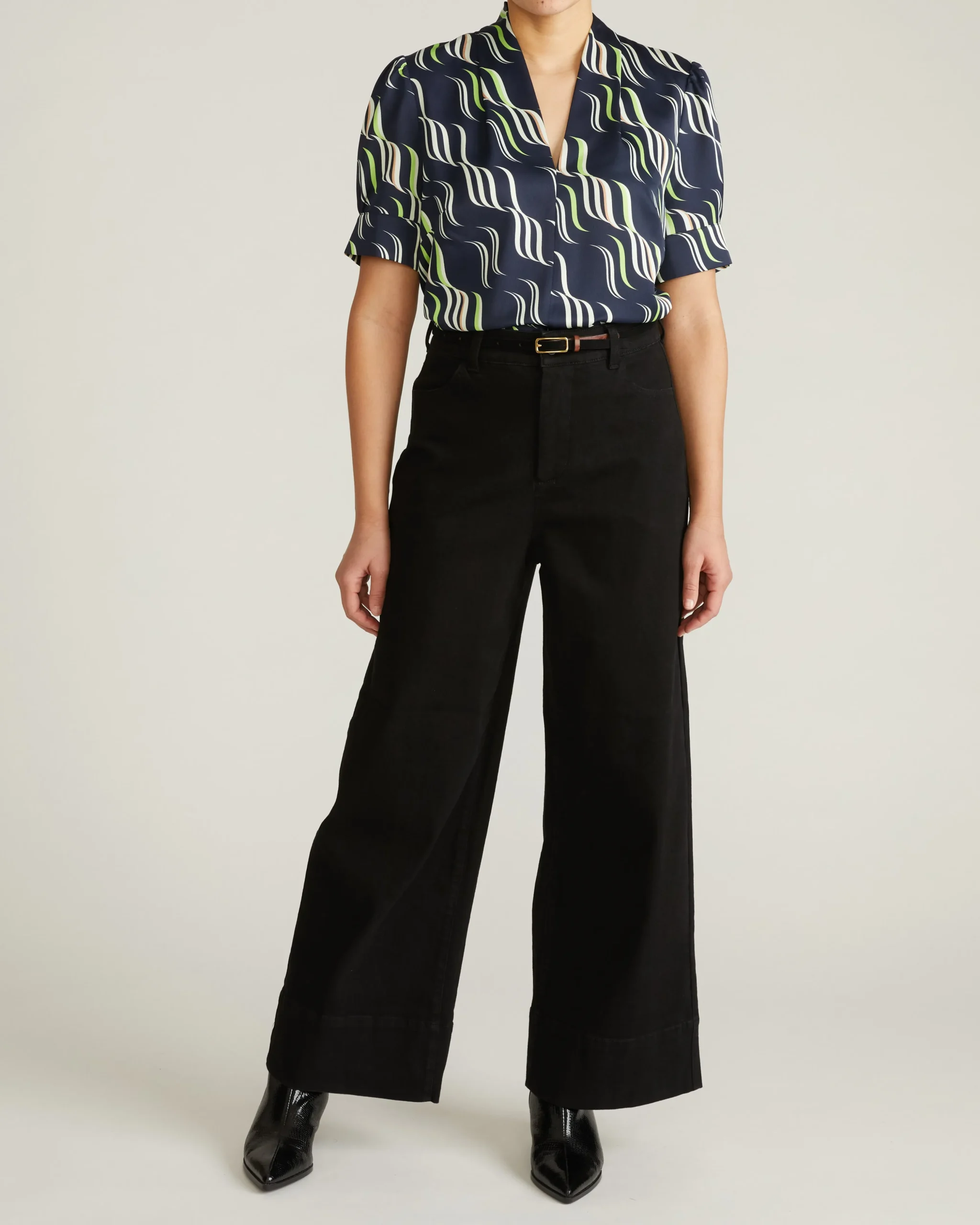 Beatrice Soft Satin Short Sleeve Top Paddington Ribbon Print