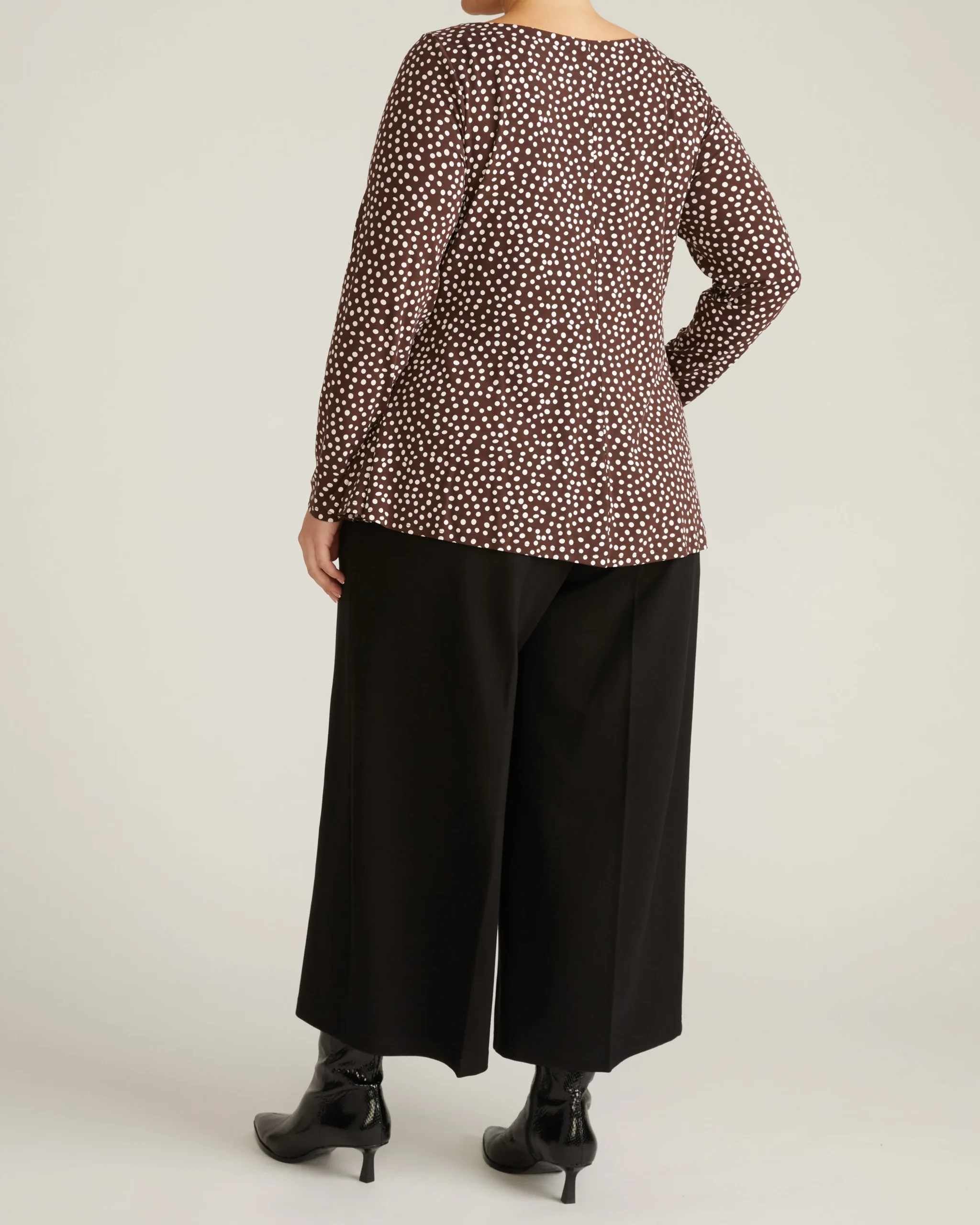 Cassandra Divine Jersey Top Brown/White Dot Print