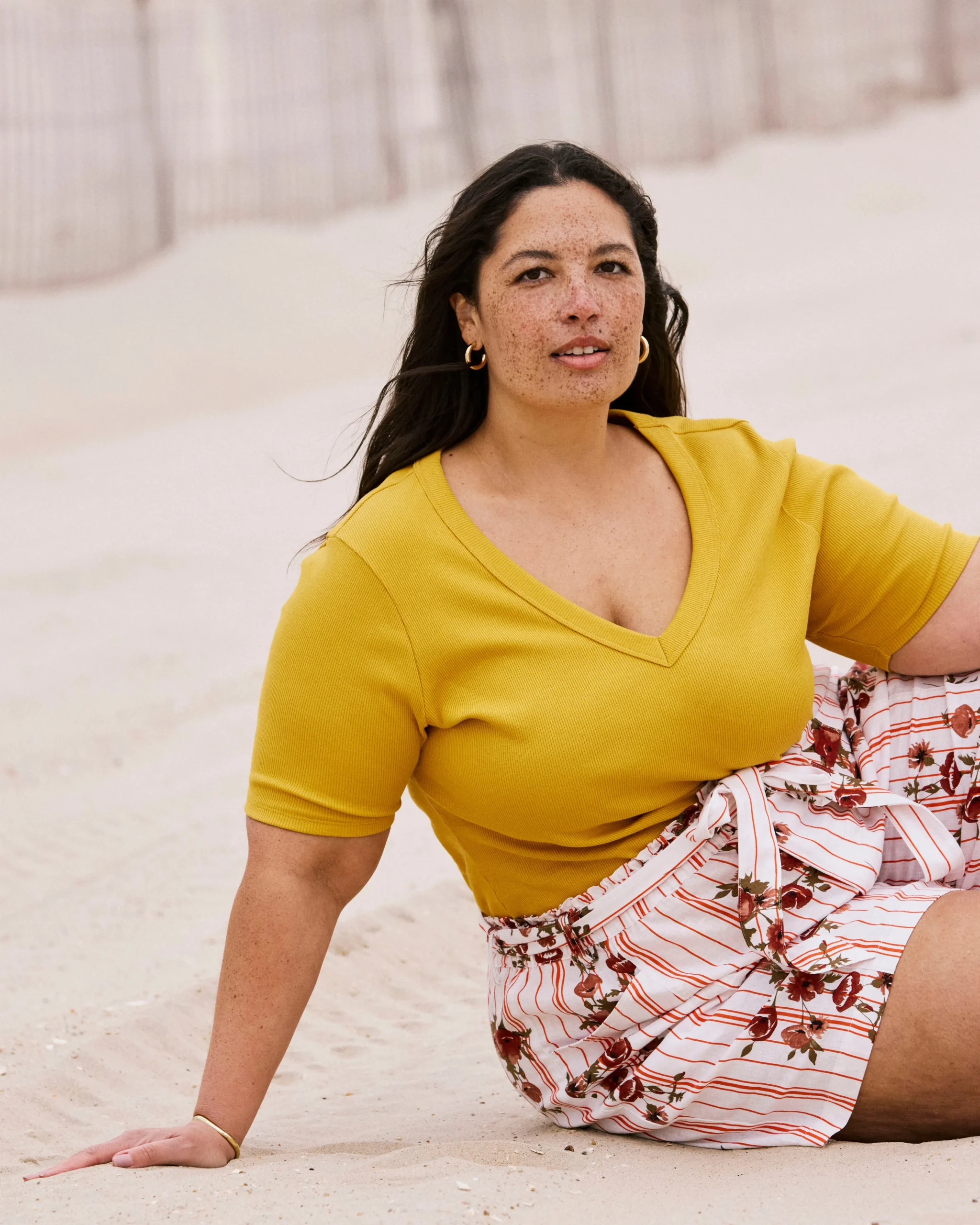 Classic V-Neck Ribbed Tee Goldenrod