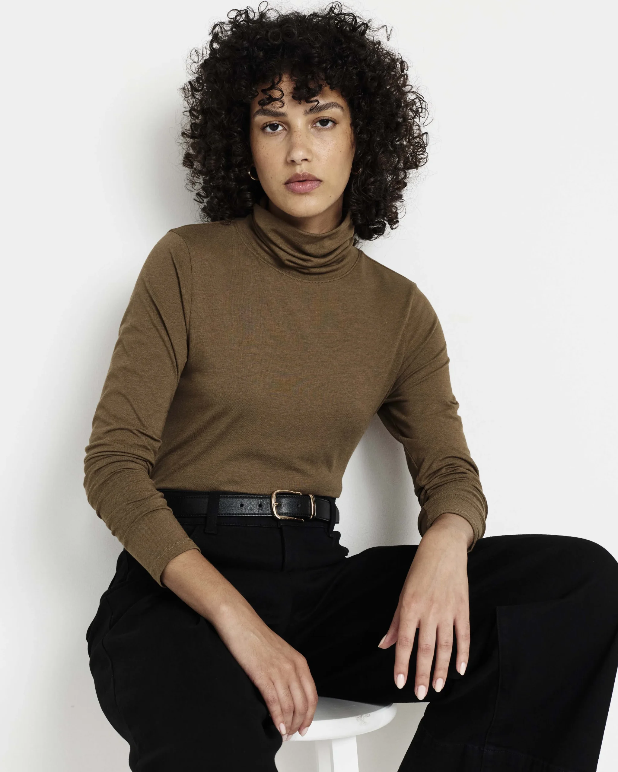 Close Fit Turtleneck Sepia
