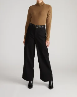 Close Fit Turtleneck Sepia