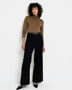 Close Fit Turtleneck Sepia