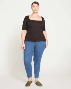 Cloud Rib Short Sleeve Square Neck Tee Black