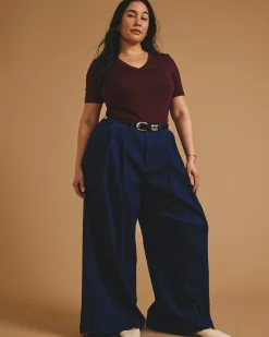 Cloud Rib Short Sleeve V-Neck Tee Black Cherry