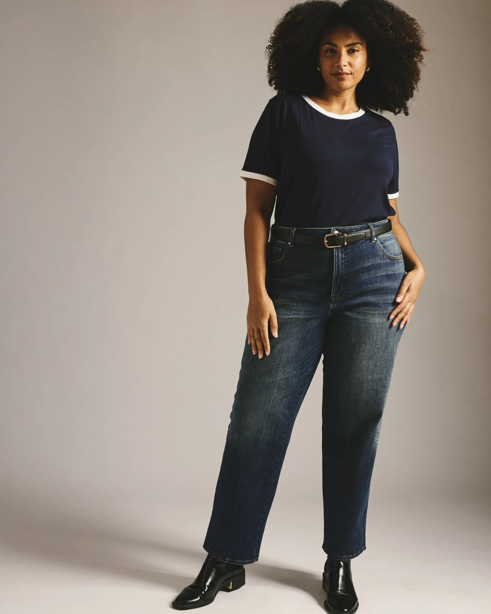 Donna High Rise Curve Straight Leg Jeans 32 Inch Field of Dreams Indigo