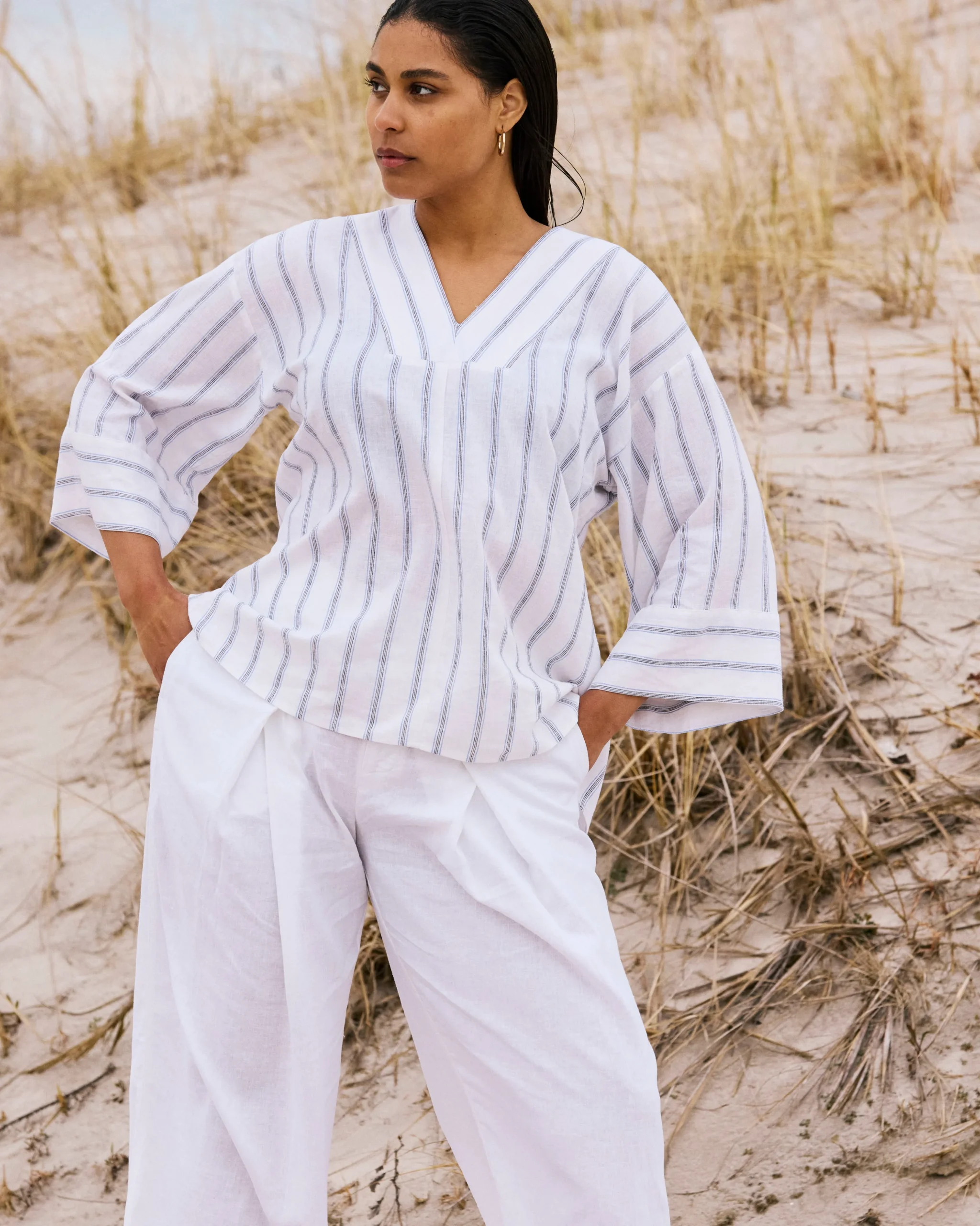 Elio V-Neck Linen Blend Top Mayfair Stripe
