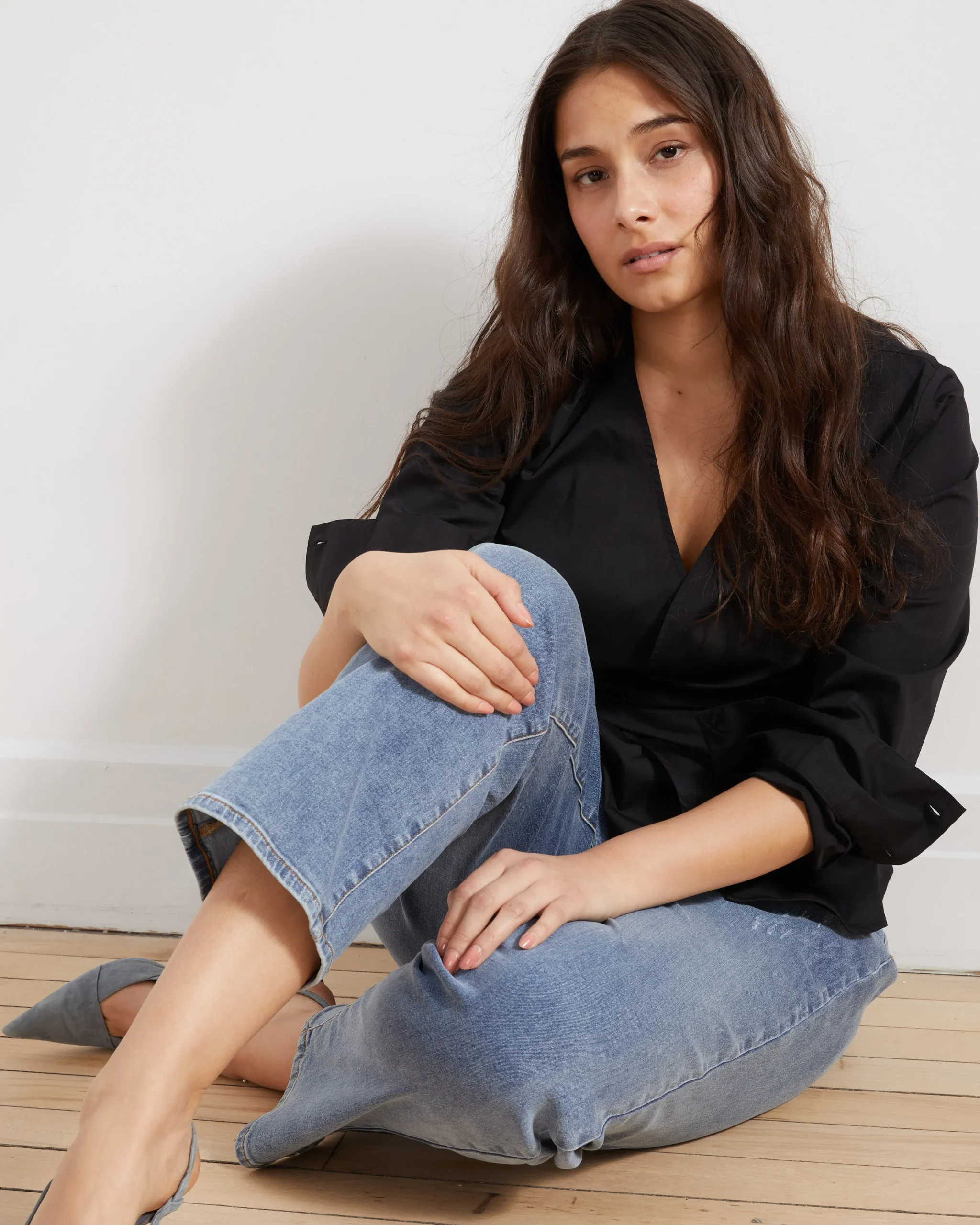 Ella High Rise Straight Leg Jeans Distressed Washed Indigo