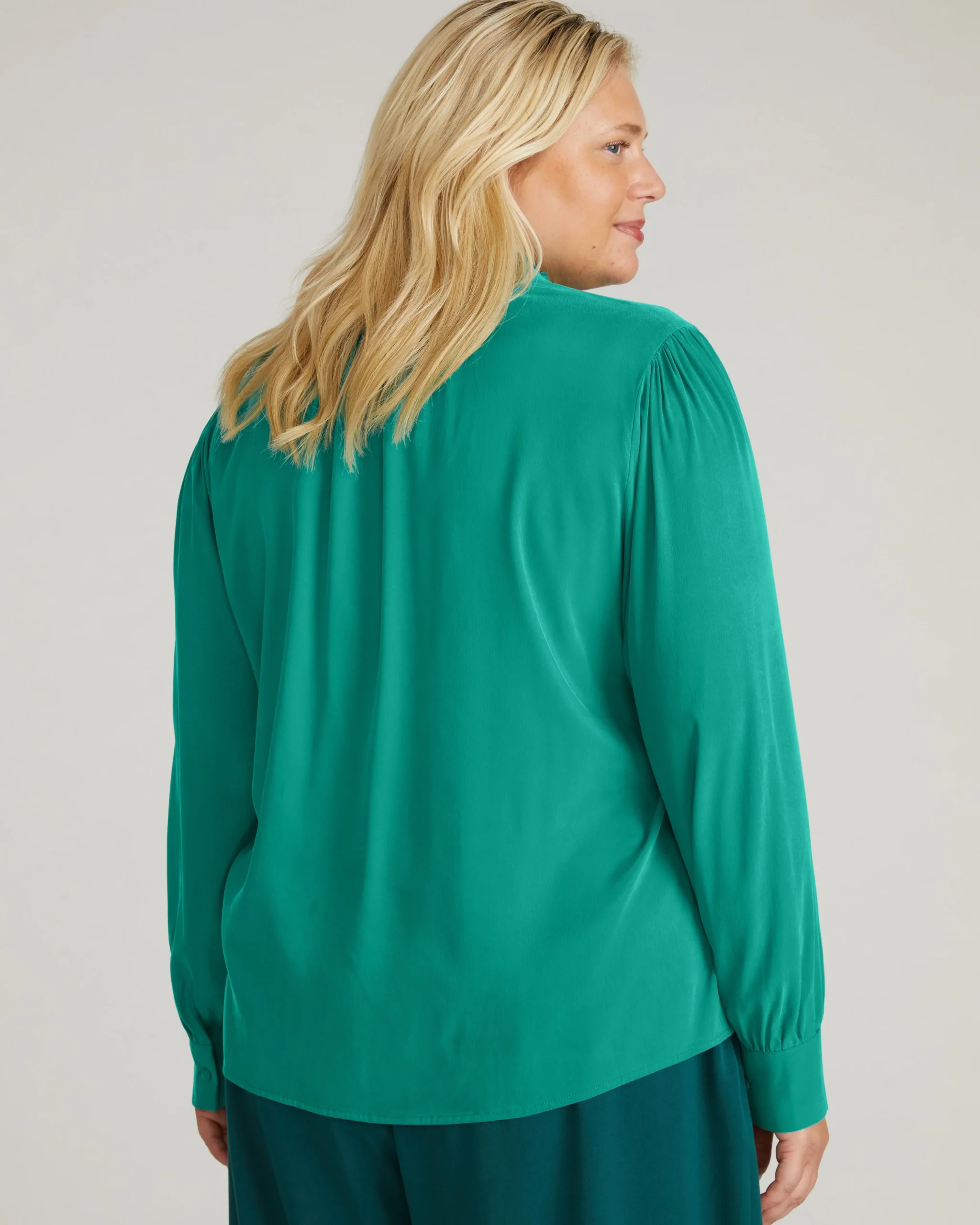 Endora Stretch Cupro Blouse Green Tourmaline