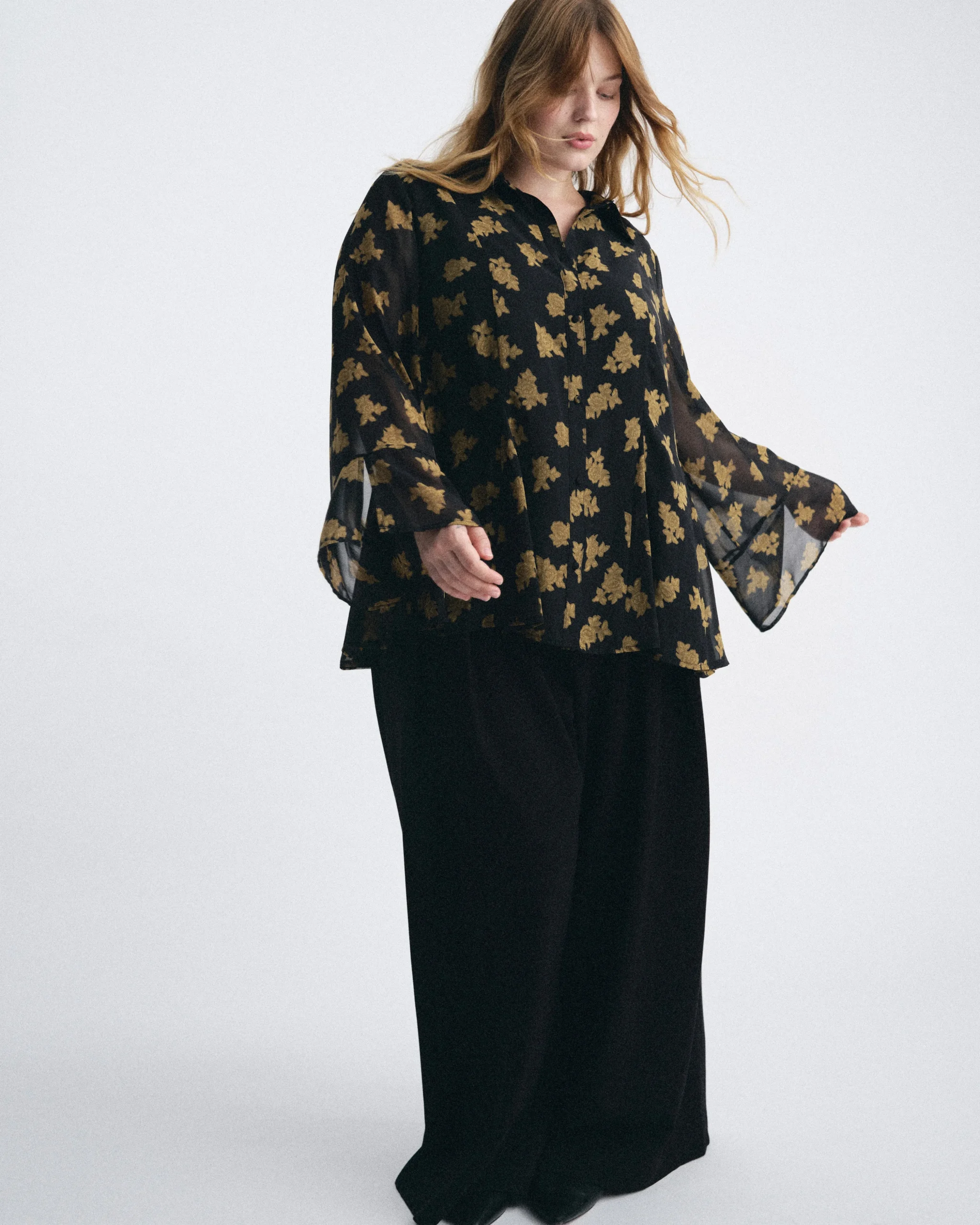 Evie Chiffon Blouse Gold Heirloom Print
