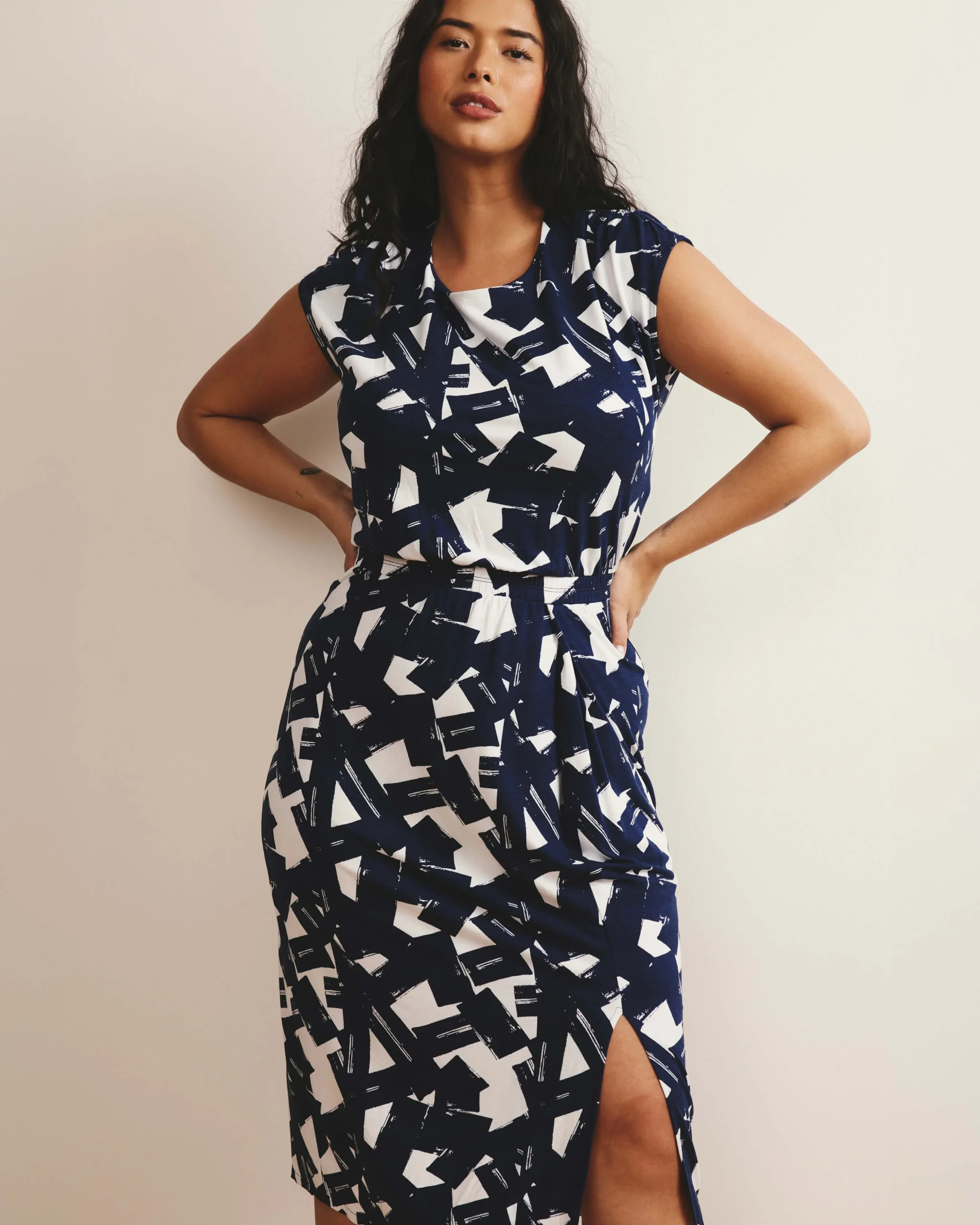 Havana Divine Jersey Dress Navy Santiago Print