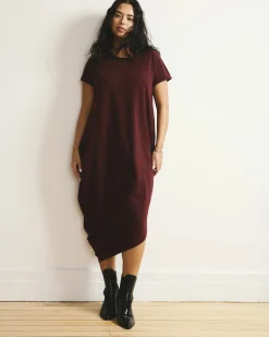Iconic Geneva Dress Black Cherry