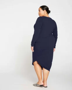 Iconic Long Sleeve V-Neck Geneva Dress Midnight