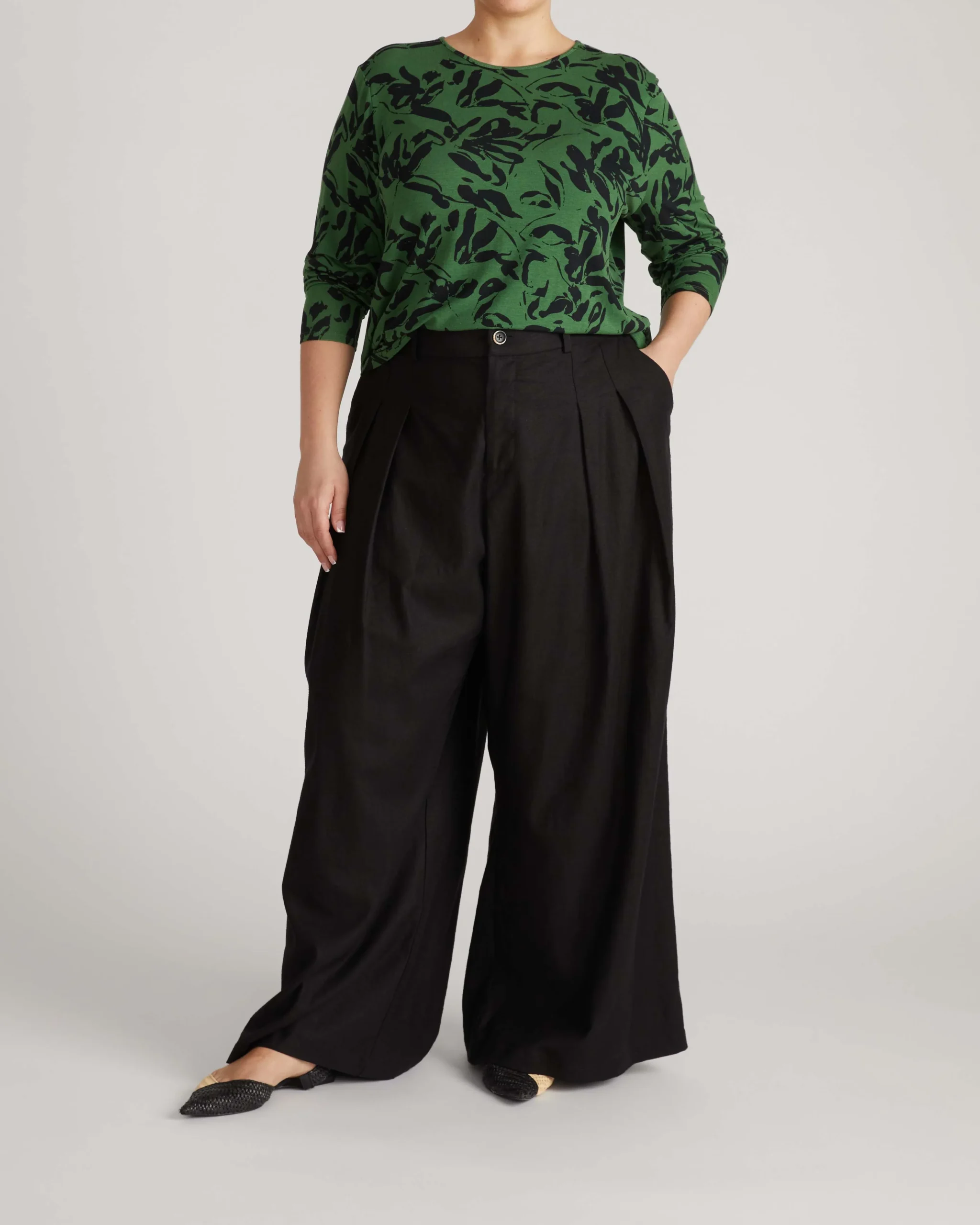 Joan Liquid Jersey Long Sleeve Top Green Sgraffito Print