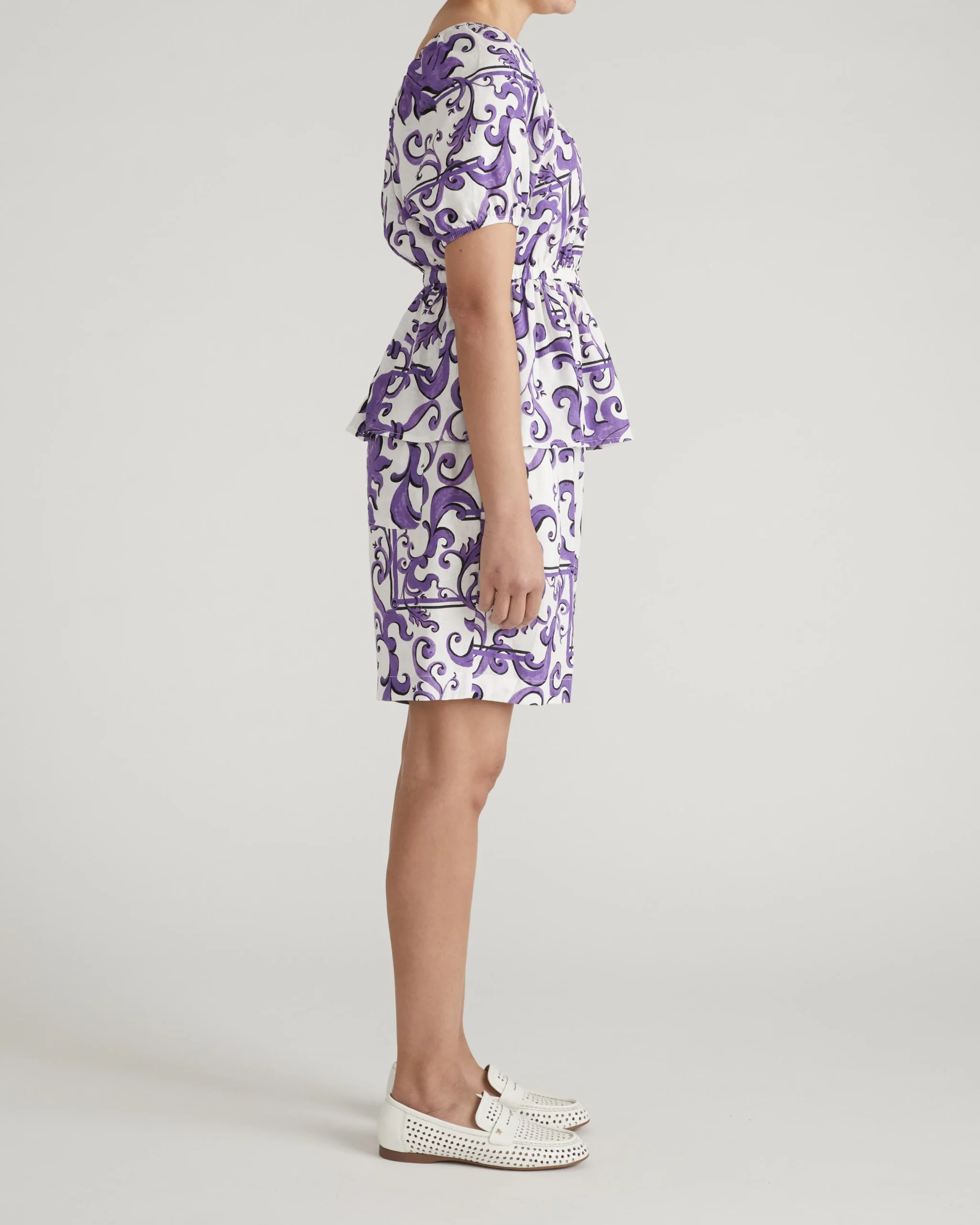 Juniper Linen Blend Easy Pull-On Shorts Purple Majolica Print