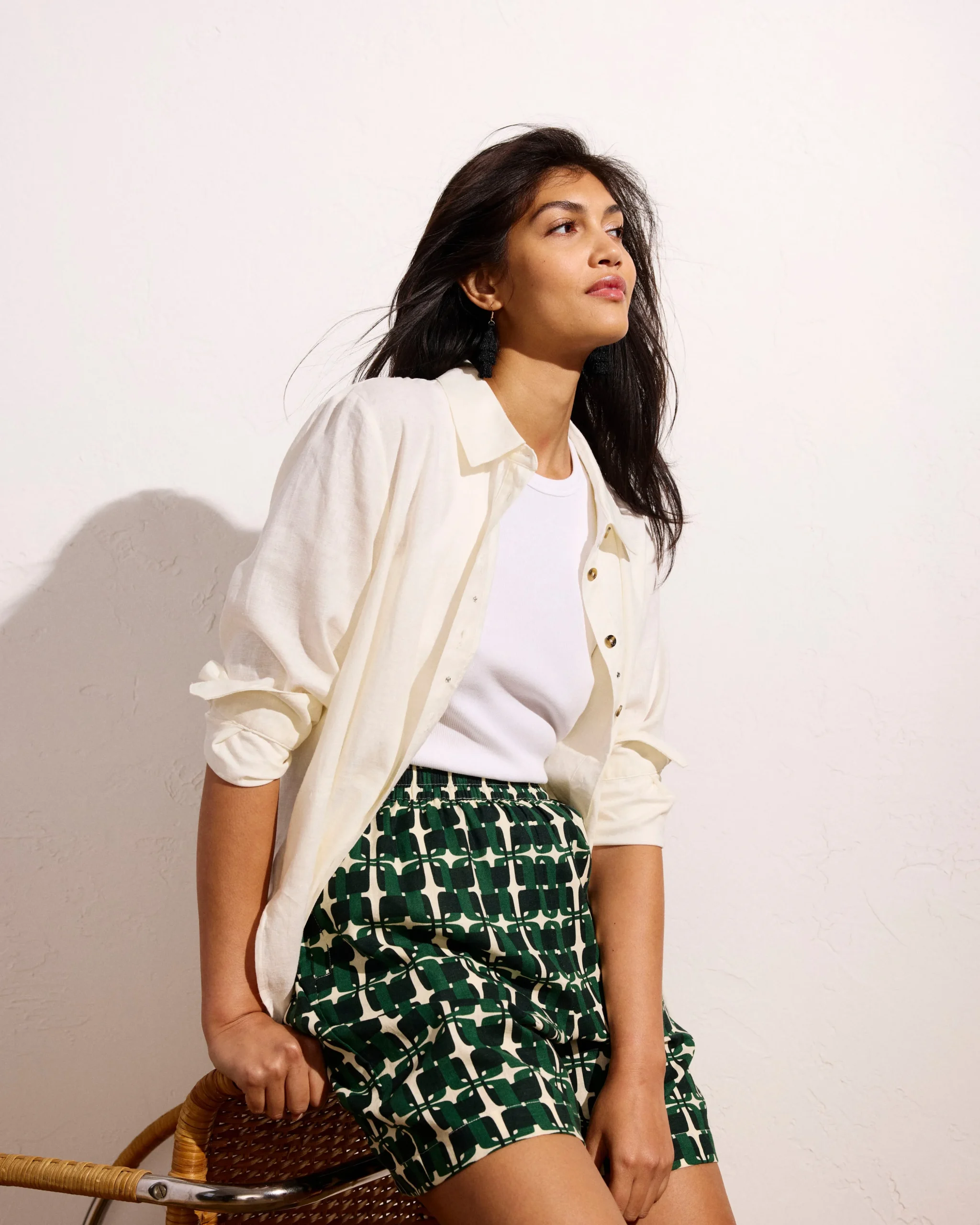 Juniper Linen Blend Easy Pull-On Shorts Green Trellis Print