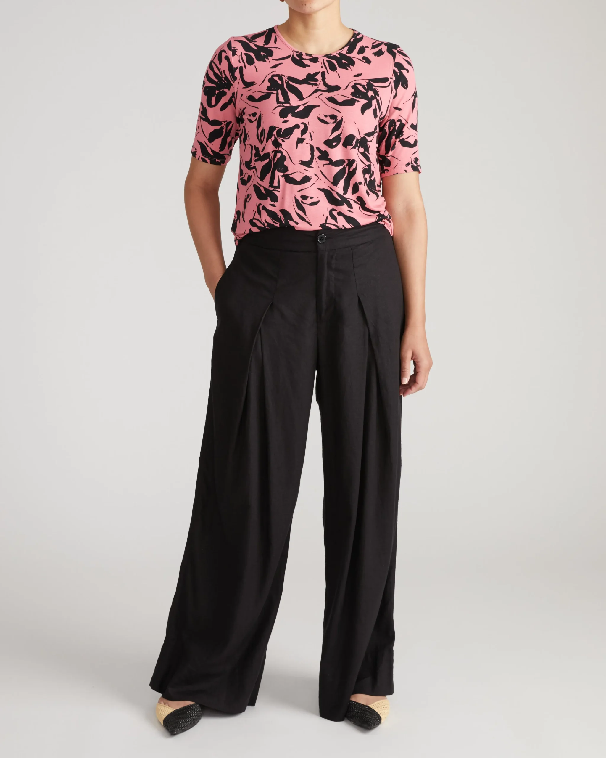 Lily Liquid Jersey Crew Neck Stovepipe Tee Pink Sgraffito Print
