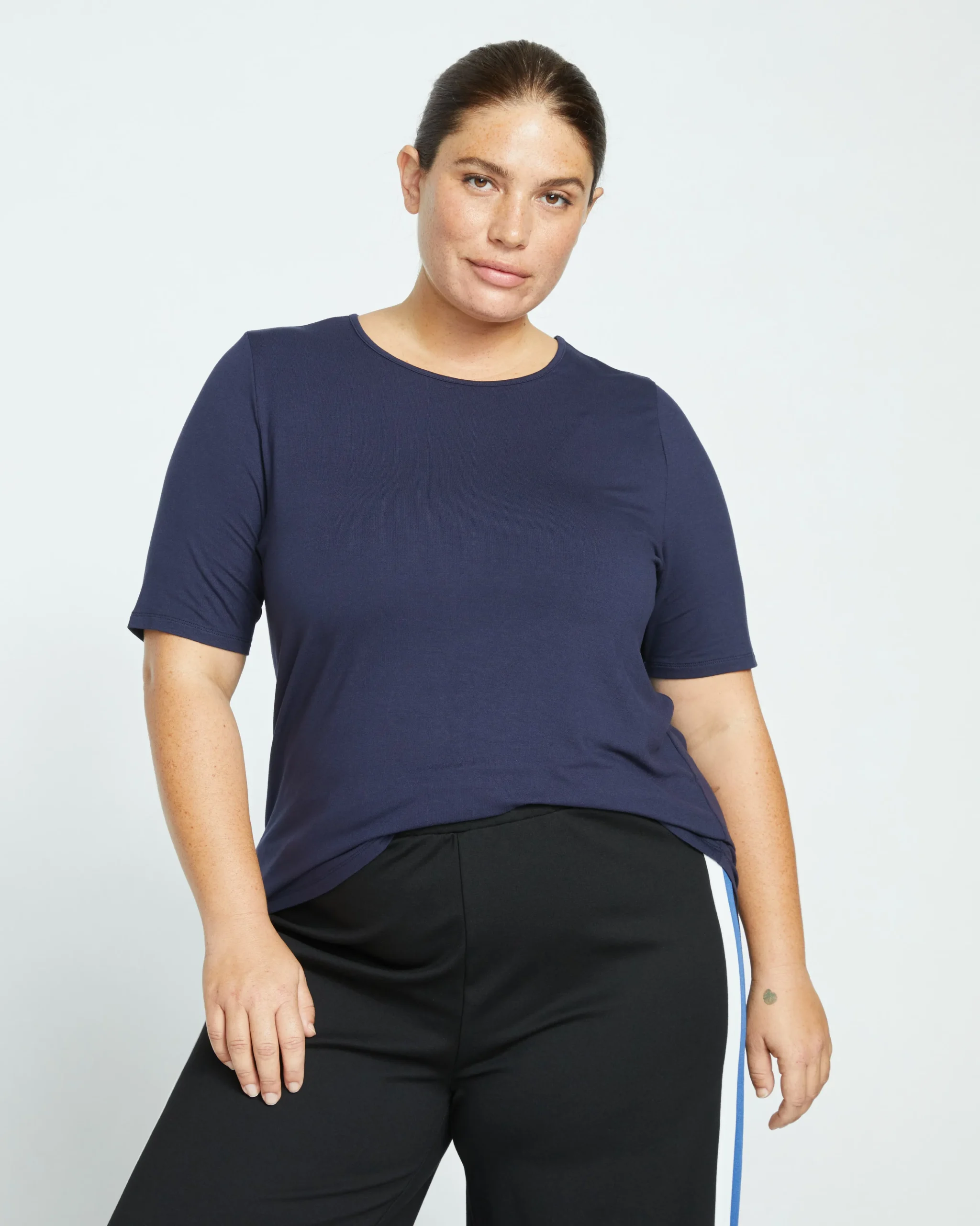 Lily Liquid Jersey Crew Neck Stovepipe Tee Midnight