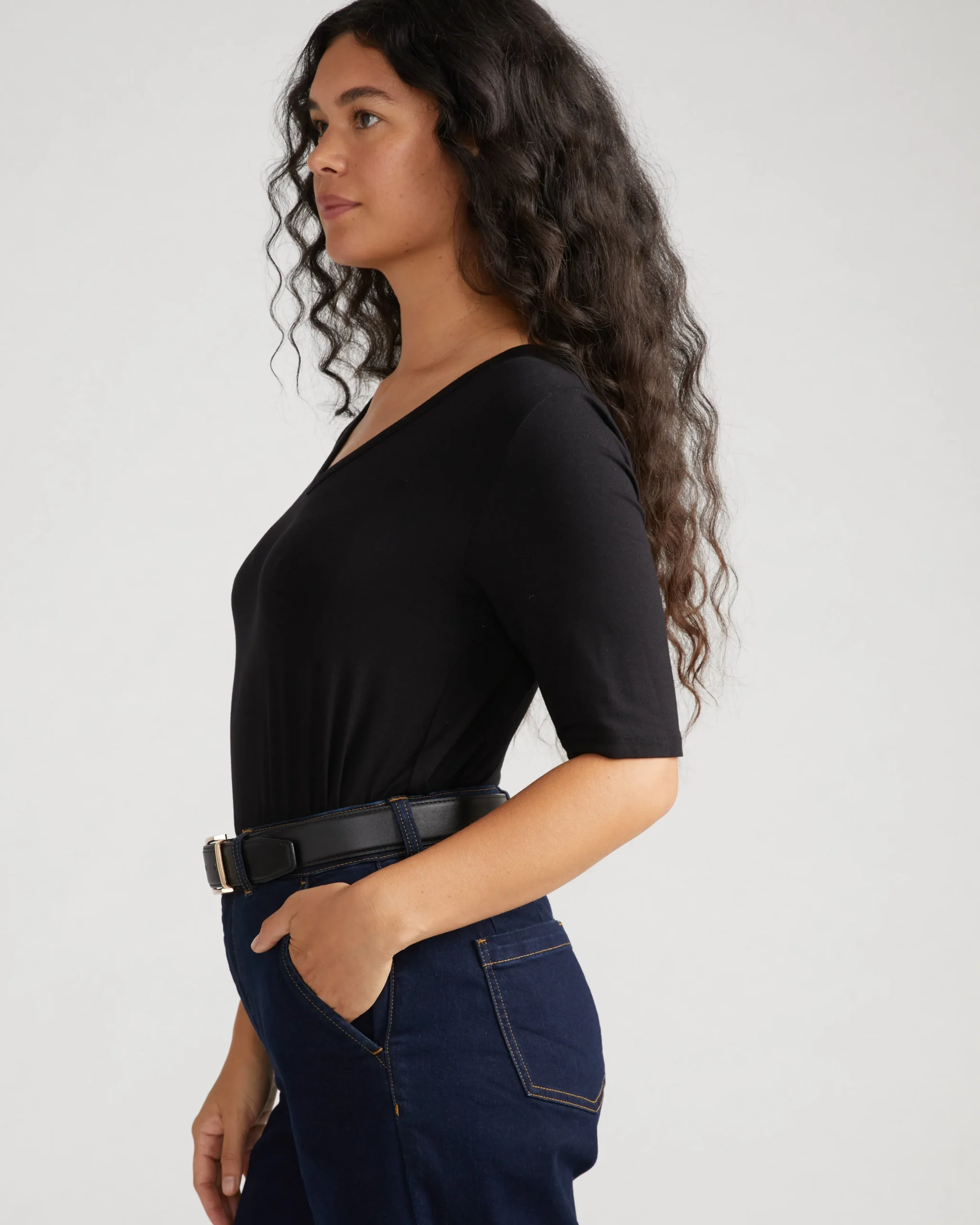 Lily Liquid Jersey V-Neck Stovepipe Tee Black