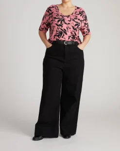 Lily Liquid Jersey V-Neck Stovepipe Tee Pink Sgraffito Print