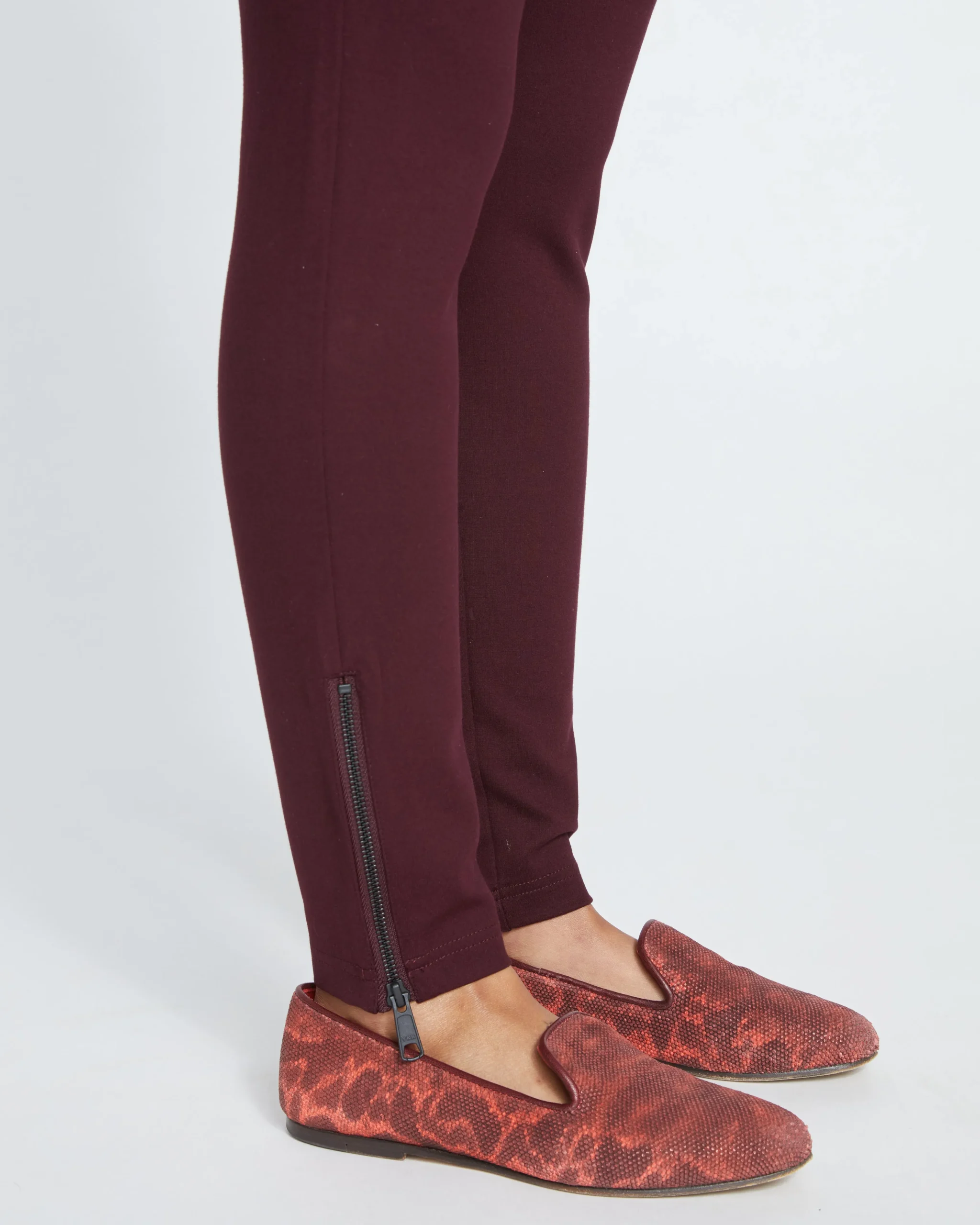 Moro Pocket Signature Ponte Pants Black Cherry