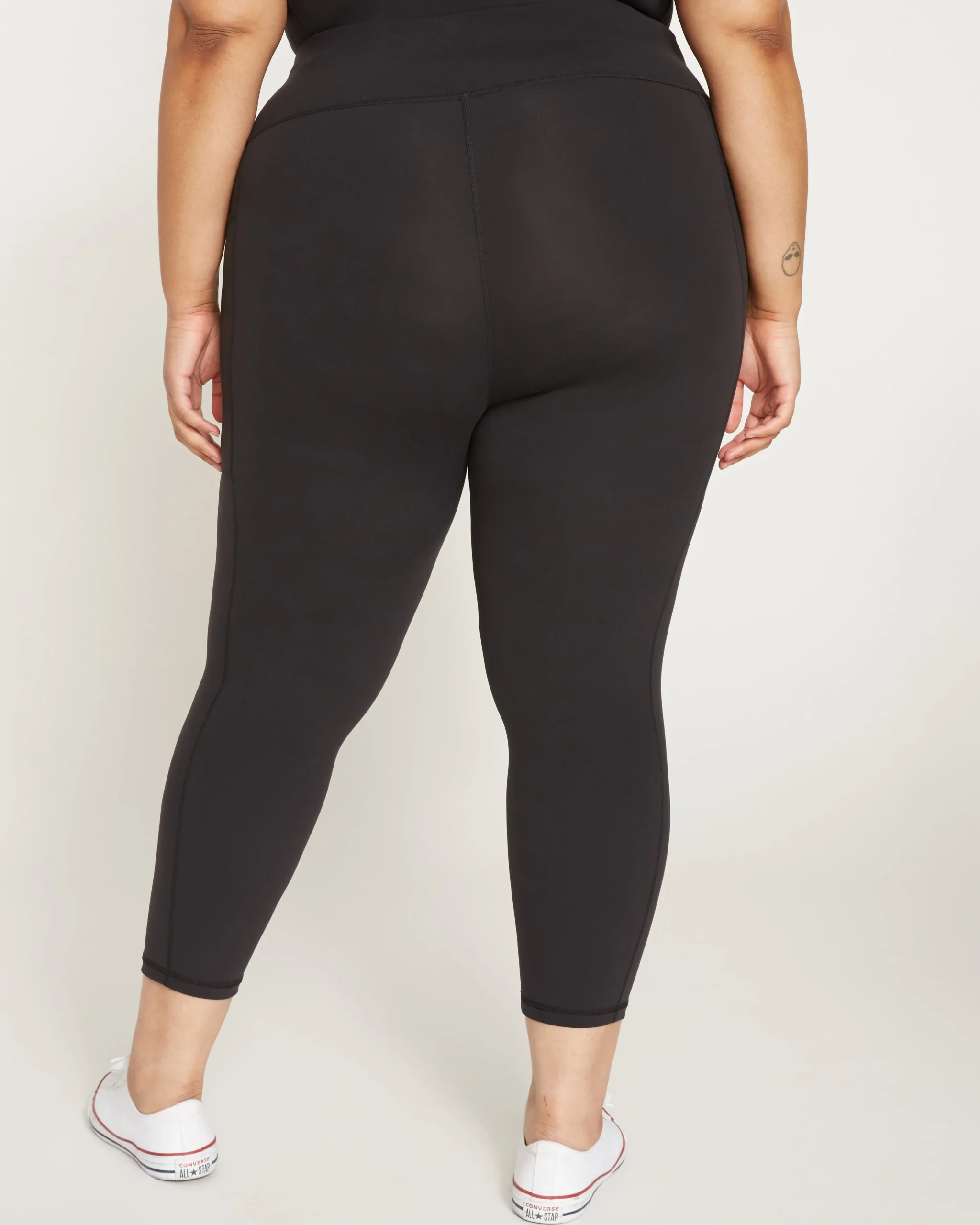 Next-to-Naked Cropped Pocket Legging Black