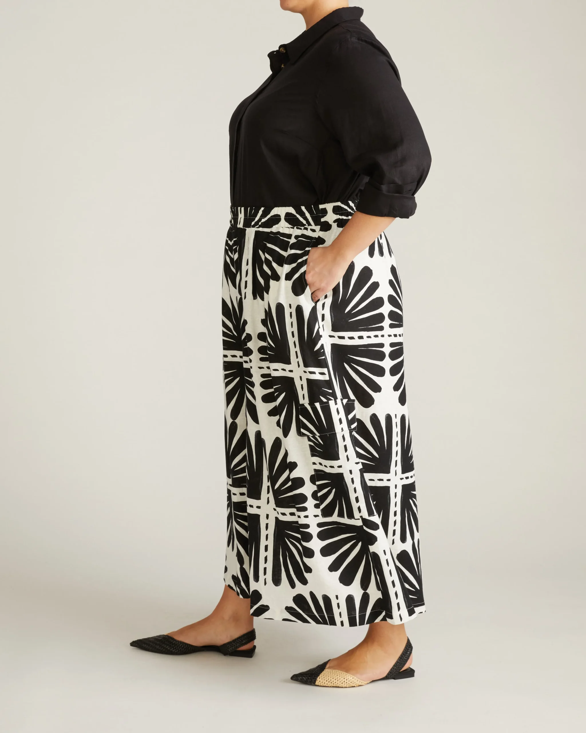 Palazzo Cargo Linen Blend Pant Ink Bloom Print