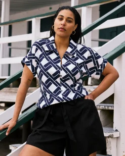 Sandy Short Sleeve Stretch Linen Blend Shirt Geometrica Print