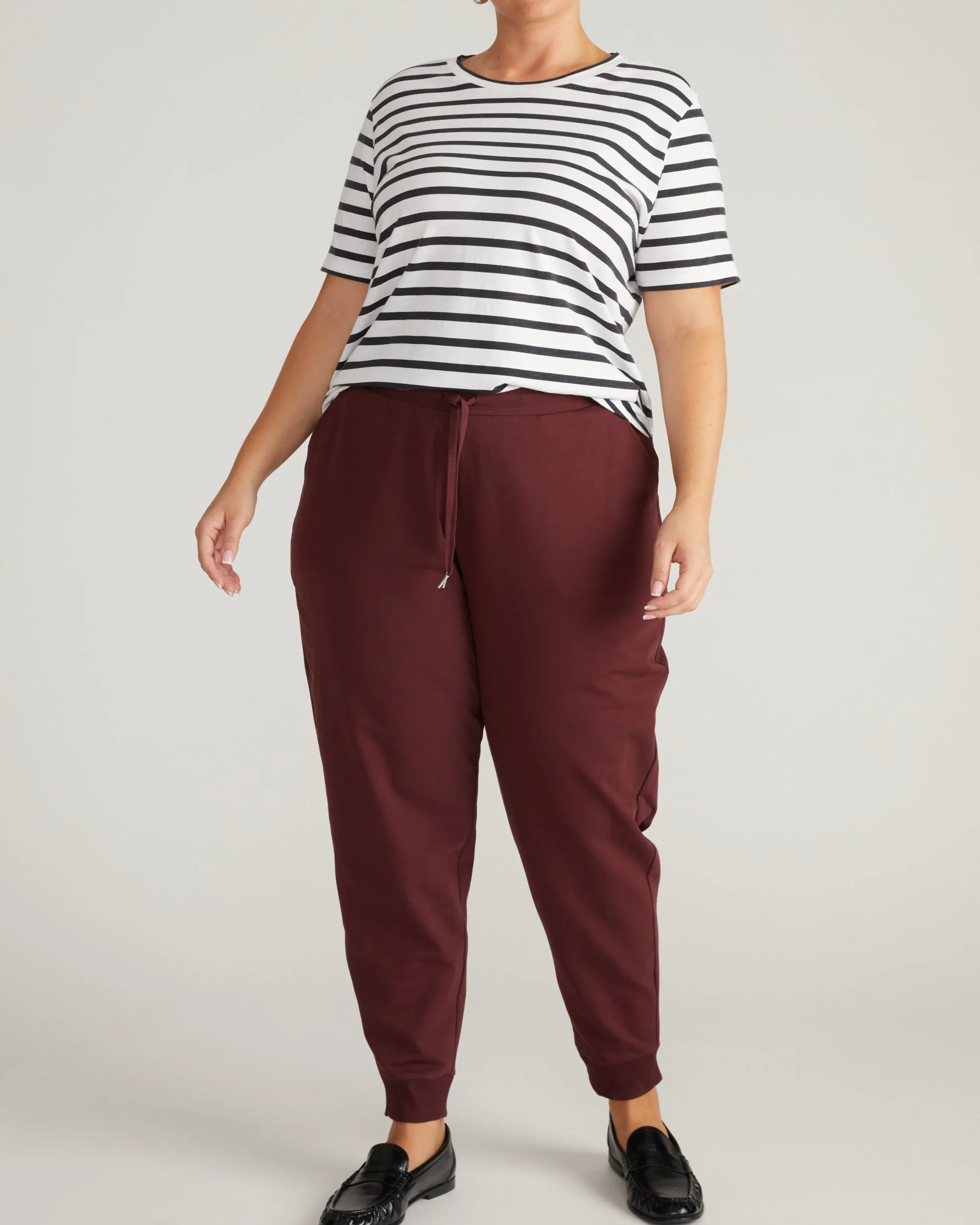 Selma French Terry Jogger Black Cherry