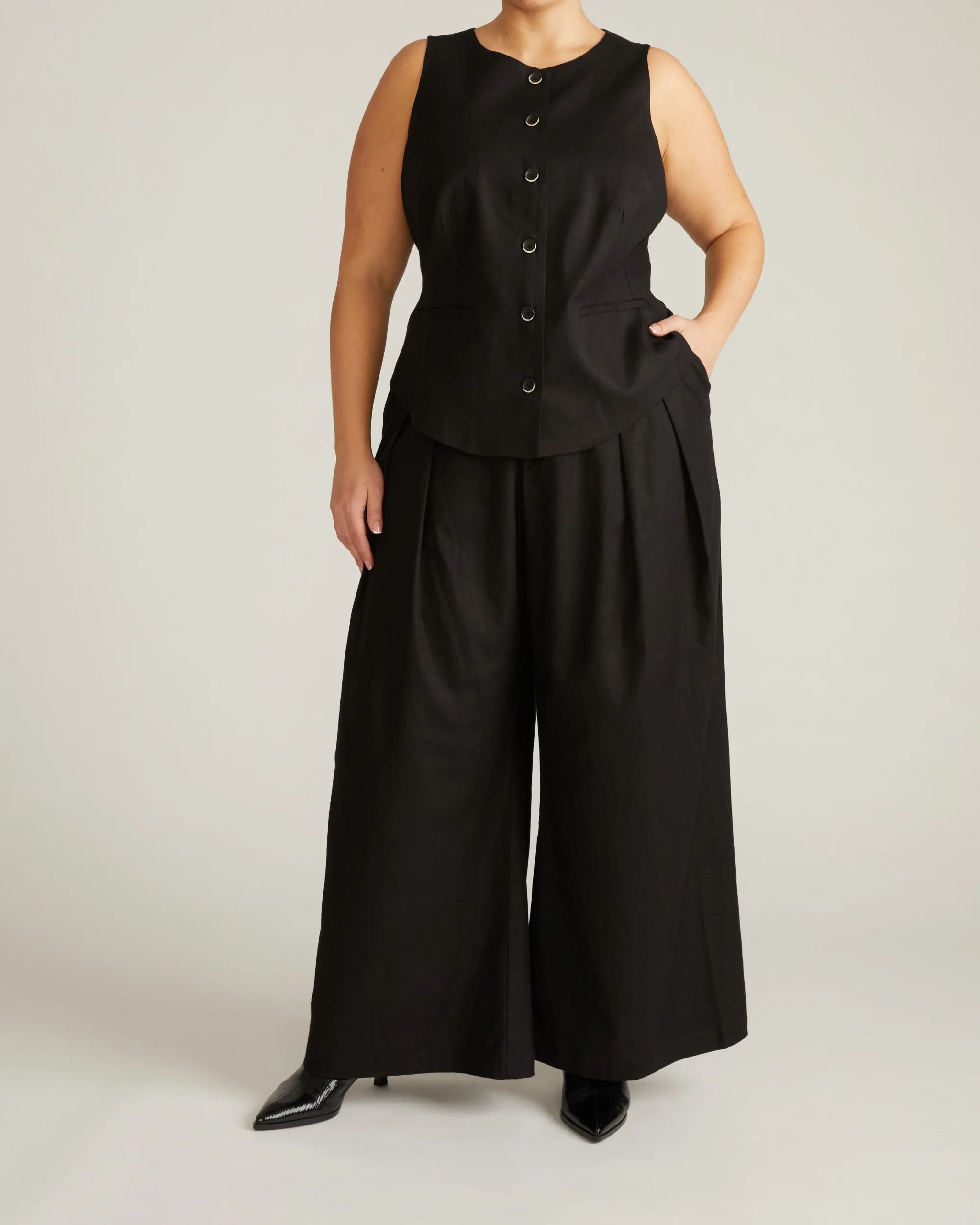 Tamsin Stretch Linen Blend Vest Black
