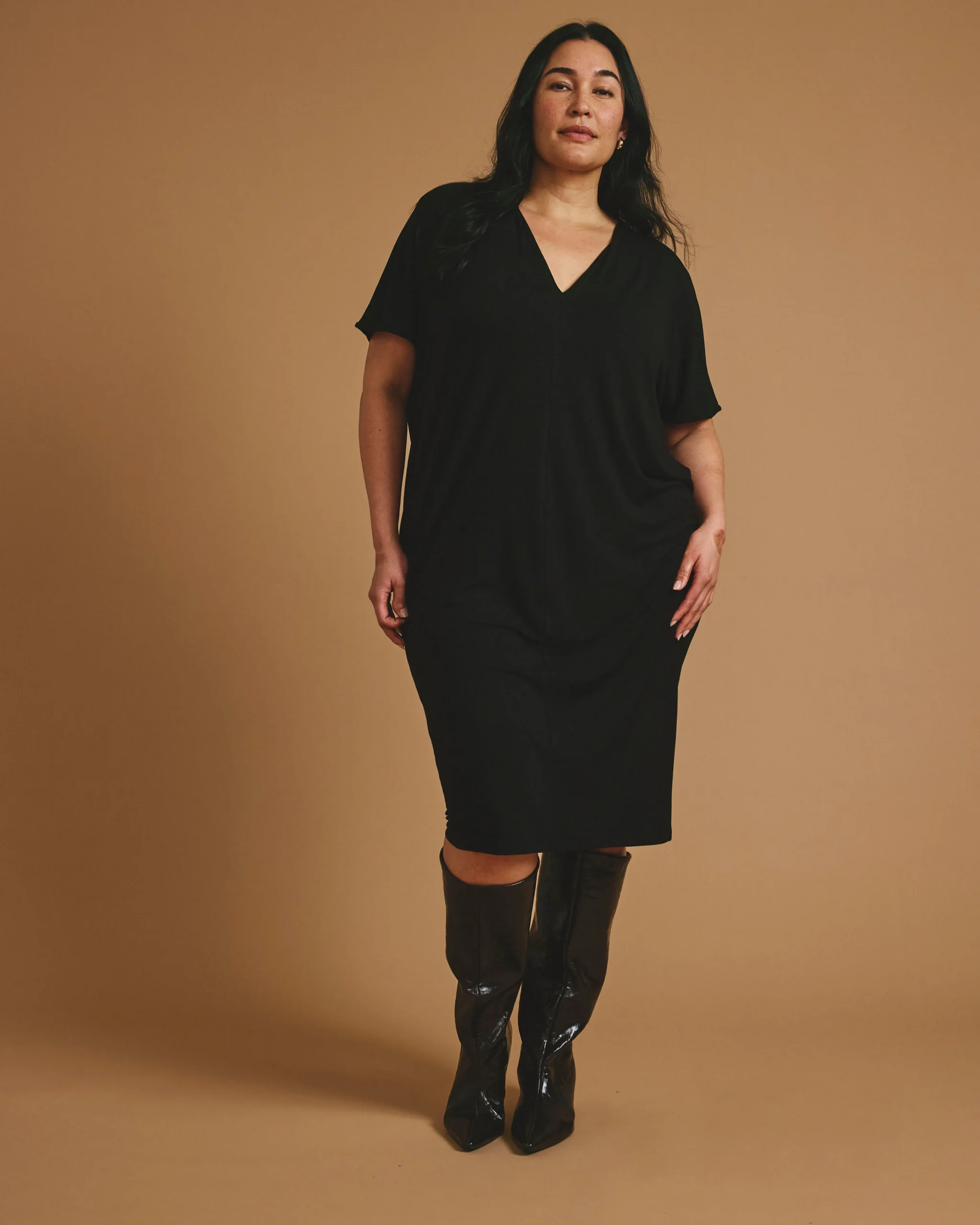 Teresa Liquid Jersey V-Neck Dress Black